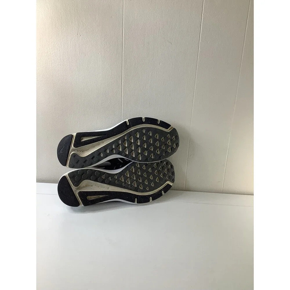 Nike Run Swift Men’s Size 8.5 Black White Running Shoes 908989-001